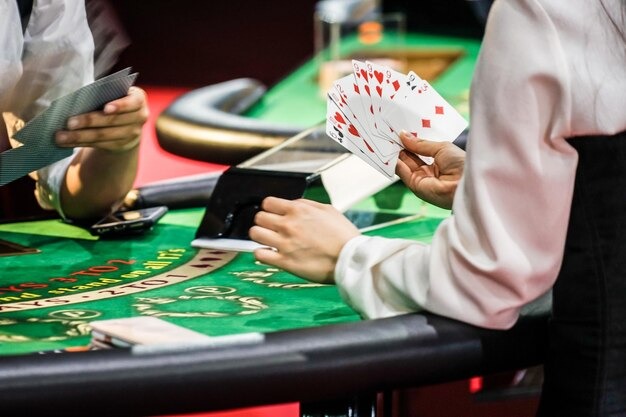 kudustoto slot platform showing football markets, live-dealer tables, and slot games
